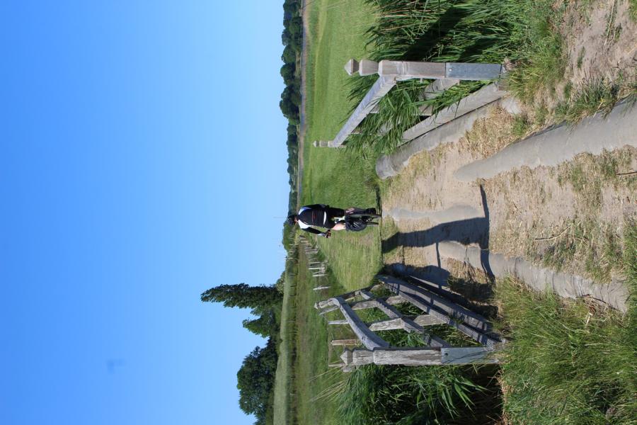 Einsame Fahrradwege entlang vom Schleiufer